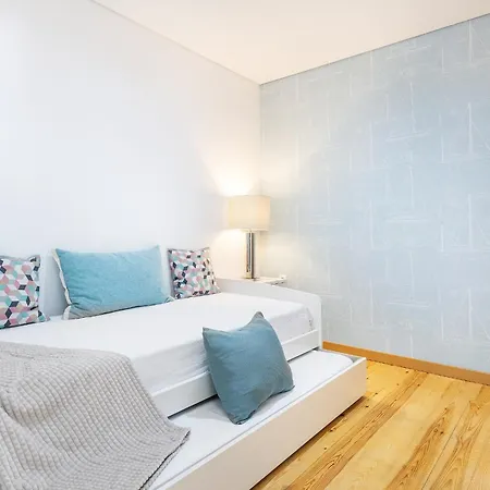 Apartment Garden Hill Relax & Old Town By Ocvillas